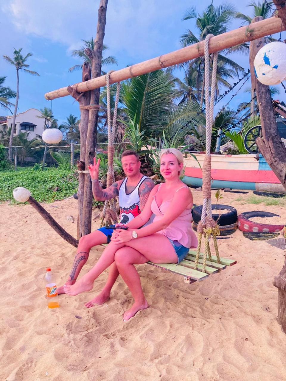 Ramya Ru Beach Home กอลล์ ภายนอก รูปภาพ