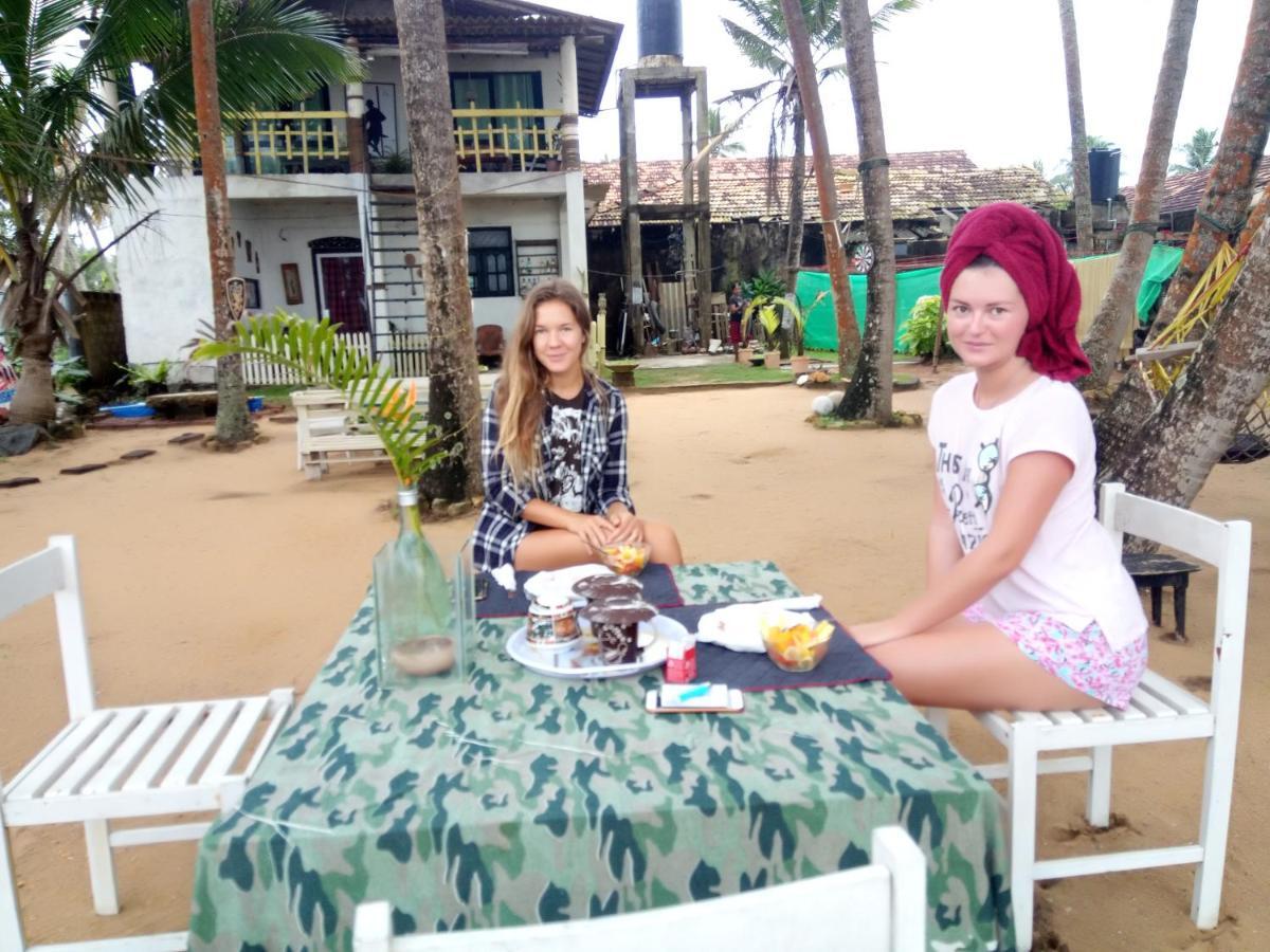 Ramya Ru Beach Home กอลล์ ภายนอก รูปภาพ